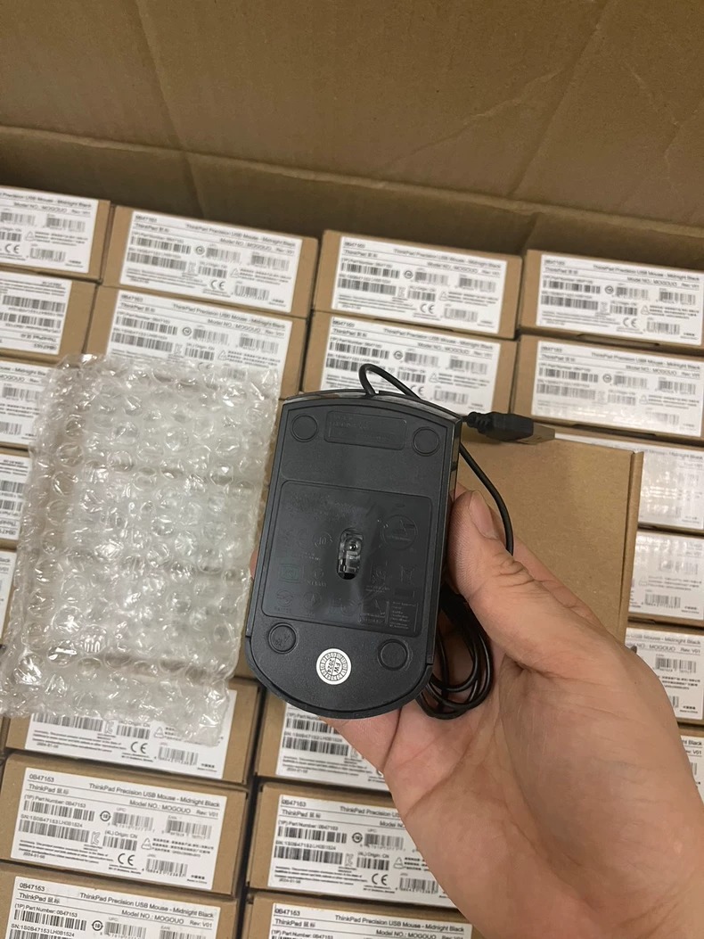 全新 联想/ThinkPad 小红点鼠标经典商务磨砂有线鼠标usb光电笔记本一体机台式机电脑家用办公游戏通用大黑鼠标 特价处理批发价全新鼠标。 大量库存现货特价 全新 联想/ThinkPad 小红点鼠标经典商务磨砂有线鼠标usb光电笔记本一体机台式机电脑家用办公游戏通用大黑鼠标 特价处理批发价全新鼠标。 大量库存现货特价